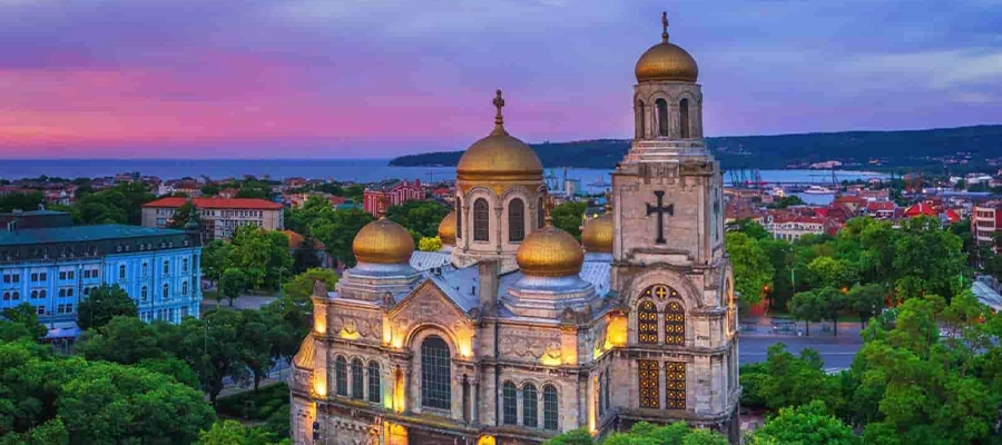 تور وارنا