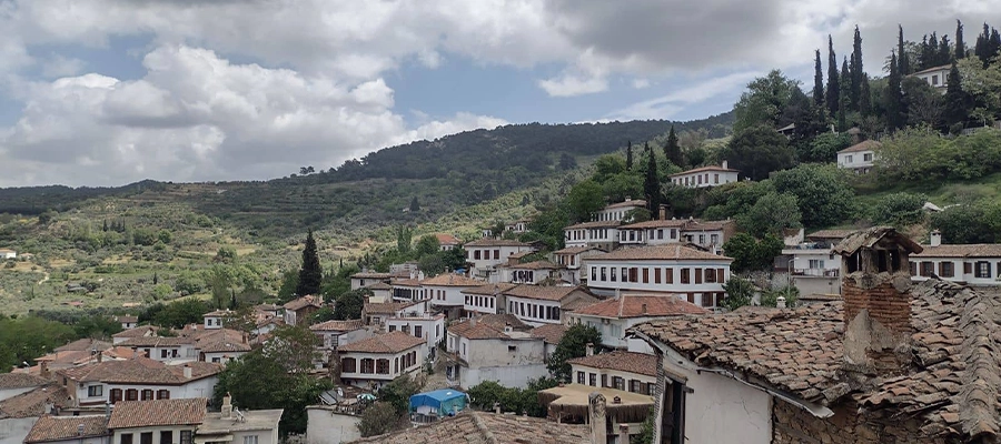 روستای شیرینچه