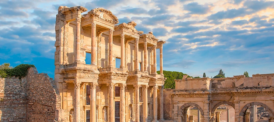 تئاتر و شهر باستانی افسوس