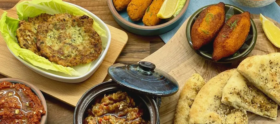 غذاهای محلی مارماریس و تجربه غذاخوری در ساحل